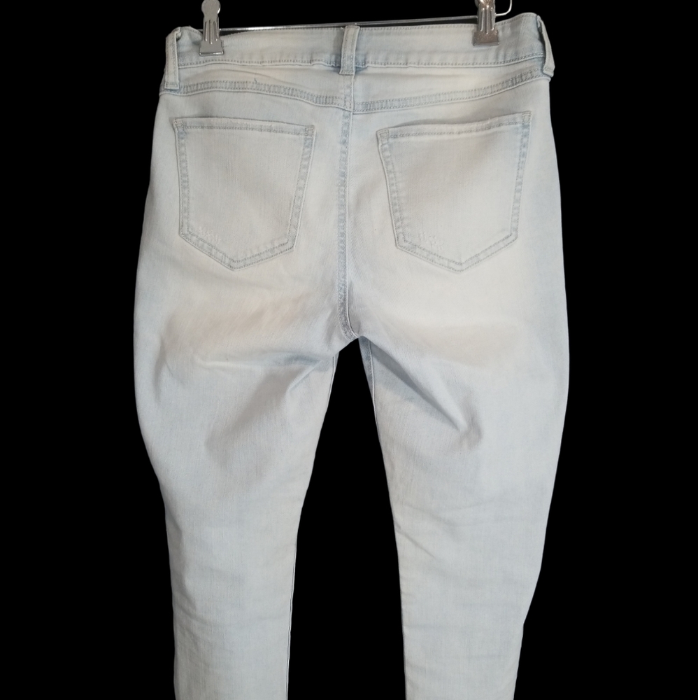 Rewash Ripped ligh blue Jean's. Size 5 - Picture 4 of 11
